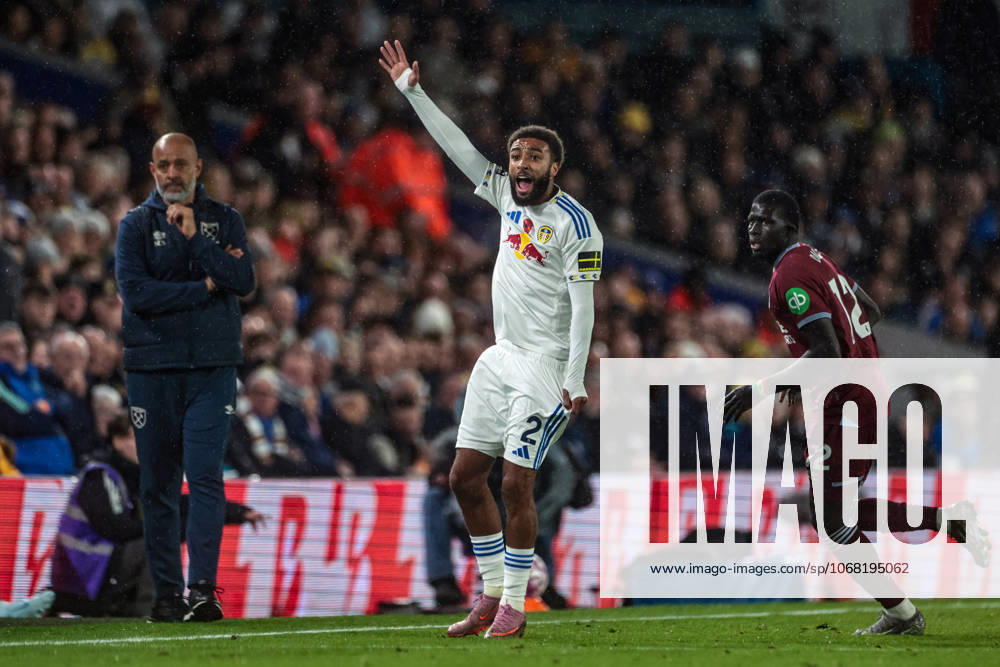 Premier League Leeds United v West Ham United Jayden Bogle of Leeds United gives his team instructions during the Premier League match Leeds United vs West Ham United at Elland Road, Leeds, United Kingdom, 24th October 2025 (Photo by Mark Cosgrove News Images) Leeds Elland Road West Yorkshire United Kingdom