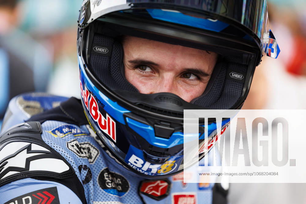 Number 73 Gresini Racing MotoGP rider Alex Marquez is seen on the grid before the sprint race at the 2025 Petronas Grand Prix of Malaysia. Sepang Malaysia - ZUMAs197 20251025_aaa_s197_076