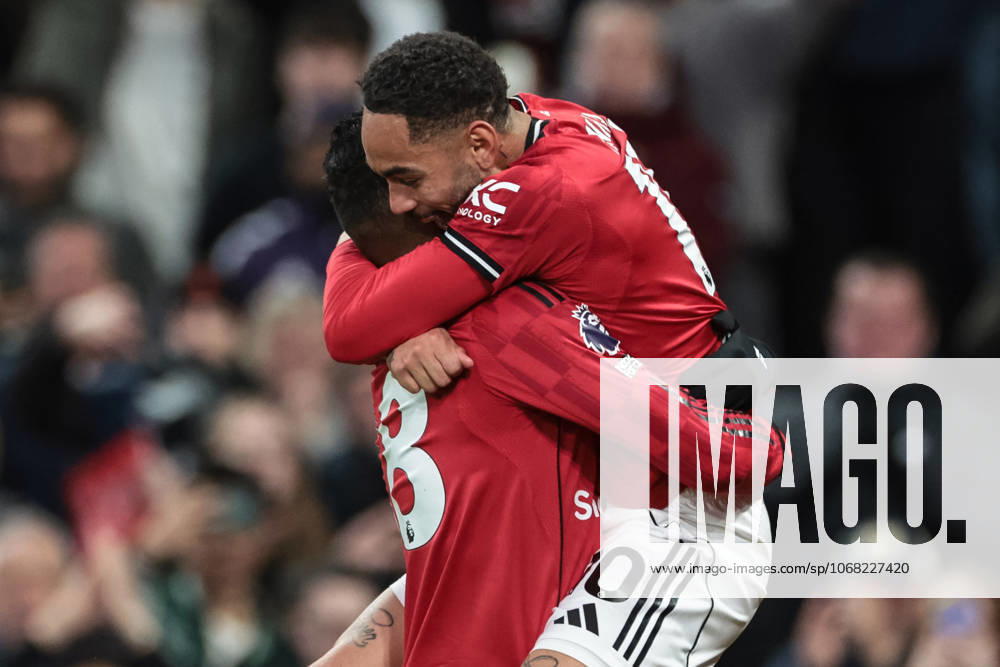 Premier League Manchester United, ManU v Brighton and Hove Albion Matheus Cunha of Manchester United celebrates his goal to make it 1-0 with team mates during the Premier League match Manchester United vs Brighton and Hove Albion at Old Trafford, Manchester, United Kingdom, 25th October 2025 (Photo by Mark Cosgrove News Images) Manchester Old Trafford Greater Manchester United Kingdom
