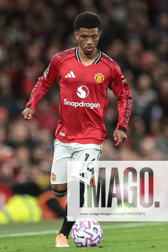 Premier League Manchester United, ManU v Brighton and Hove Albion Amad Diallo of Manchester United with the ball during the Premier League match Manchester United vs Brighton and Hove Albion at Old Trafford, Manchester, United Kingdom, 25th October 2025 (Photo by Mark Cosgrove News Images) Manchester Old Trafford Greater Manchester United Kingdom