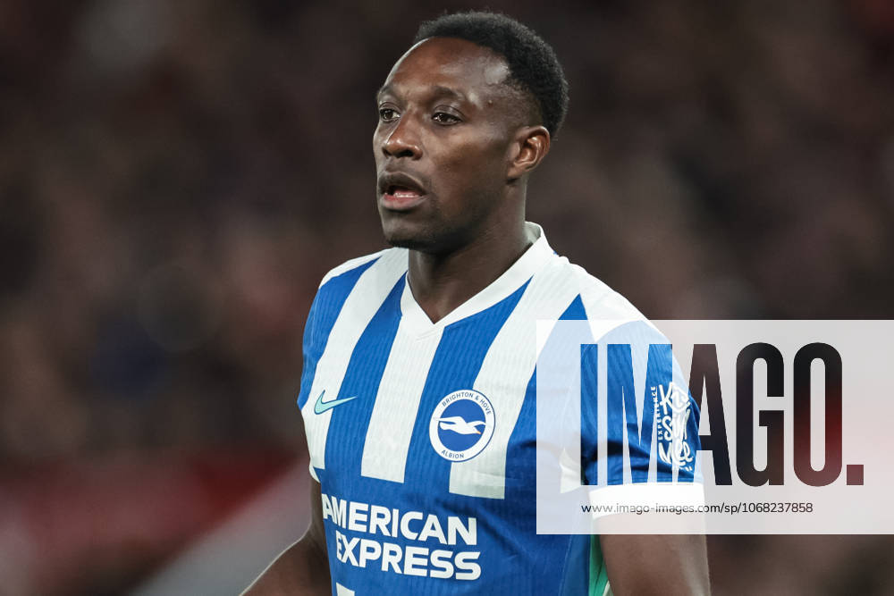 Premier League Manchester United, ManU v Brighton and Hove Albion Danny Welbeck of Brighton & Hove Albion during the Premier League match Manchester United vs Brighton and Hove Albion at Old Trafford, Manchester, United Kingdom, 25th October 2025 (Photo by Mark Cosgrove News Images) Manchester Old Trafford Greater Manchester United Kingdom