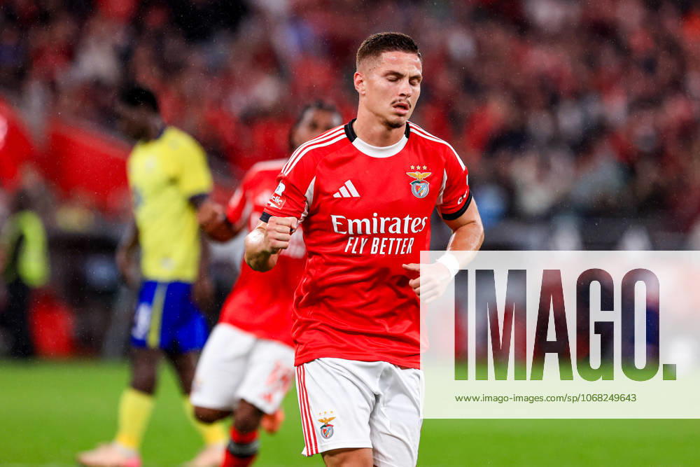 Franjo Ivanovic of SL Benfica celebrates after scoring a goal during the Primeira Liga match between SL Benfica and FC Arouca at Estadio da Luz on October 25, 2025 in Lisbon, Portugal. Liga Portugal Betclic - SL Benfica vs FC Arouca (Valter Gouveia SPP)
