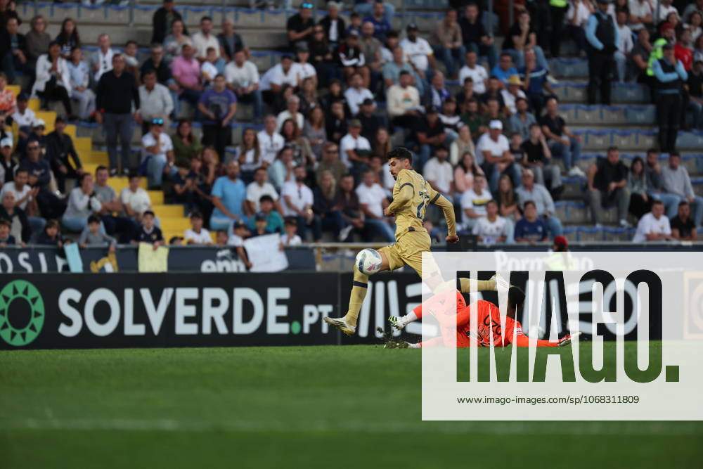 Gil Dias ( FC Famalicao ) in action during the match between FC Famalicao and Vitoria SC, valid for Liga Portugal Betclic 2025 2026 at Estadio Municipal de Famalicao on 26 October 2025. Porto Estadio Municipal de Famalicao Famalicao Portugal