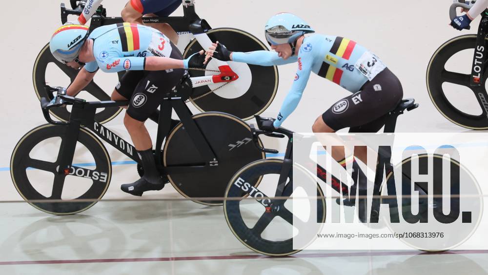 Belgian Fabio Van Den Bossche and Belgian Lindsay De Vylder pictured in action at the final of the men s Madison race at the 2025 UCI Track World Championships cycling, in Santiago, Chile, Sunday 26 October 2025. The Track World Championships take place from 22 to 26 October at the Velodromo de Penalolen in Santiago, Chile. BENOITxDOPPAGNE x138046374x