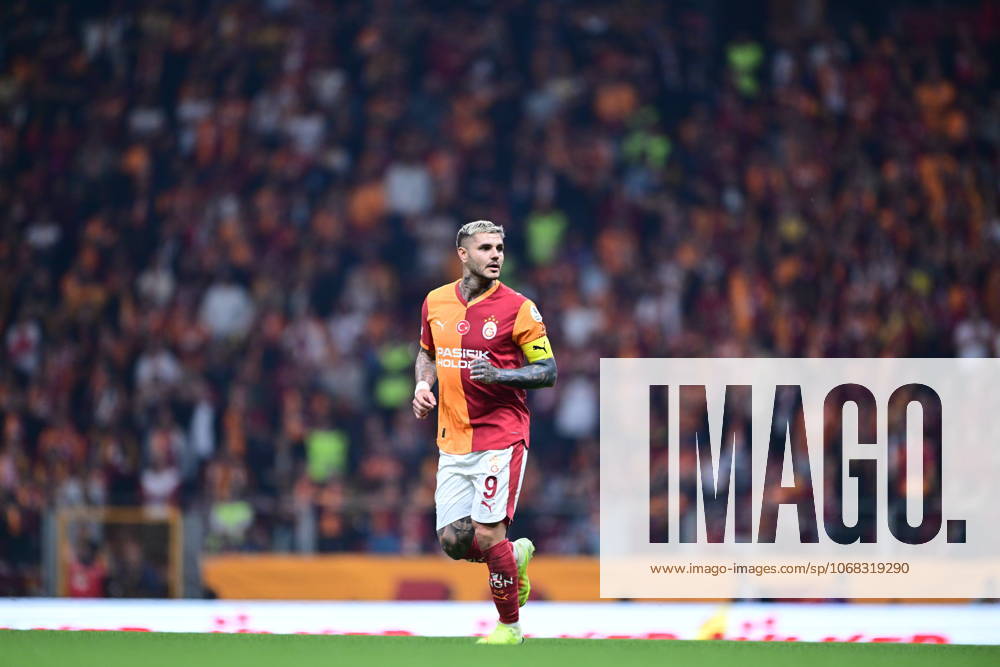 Galatasaray v Goztepe - Turkish Super Lig ISTANBUL, TURKIYE - OCTOBER 26: Mauro Icardi of Galatasaray in action during the Turkish Super Lig week 10 football match between Galatasaray and Goztepe at RAMS Park Stadium in Istanbul, Turkiye on October 26, 2025. Abdulhamid Hosbas Anadolu Istanbul Turkey. Editorial use only. Please get in touch for any other usage.
