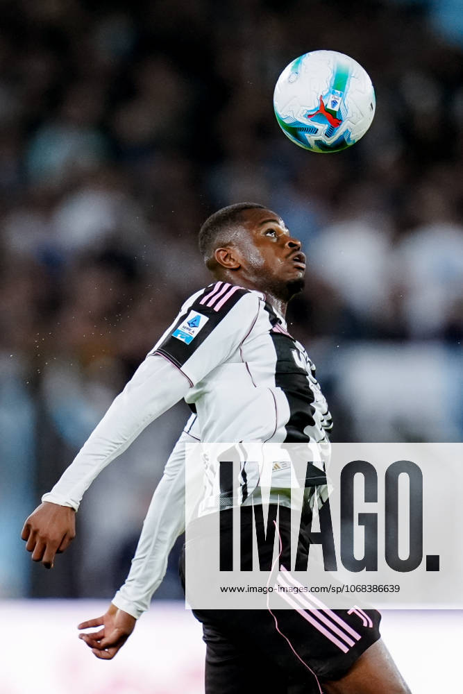 SS Lazio v Juventus FC - Serie A Enilive Pierre Kalulu of Juventus FC controls the ball during the serie Serie A Enilive match between SS Lazio and Juventus FC at Olimpico on October 26, 2025 in Rome, Italy Rome Stadio Olimpico Lazio Italy