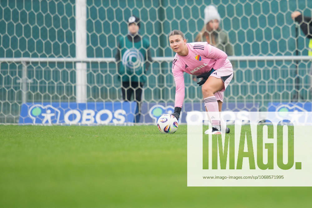 Djurgardens goalkeeper Anna Aurora Koivunen during the football match in Damallsvenskan between Kristianstad and Djurgarden on November 1, 2025 in Kristianstad