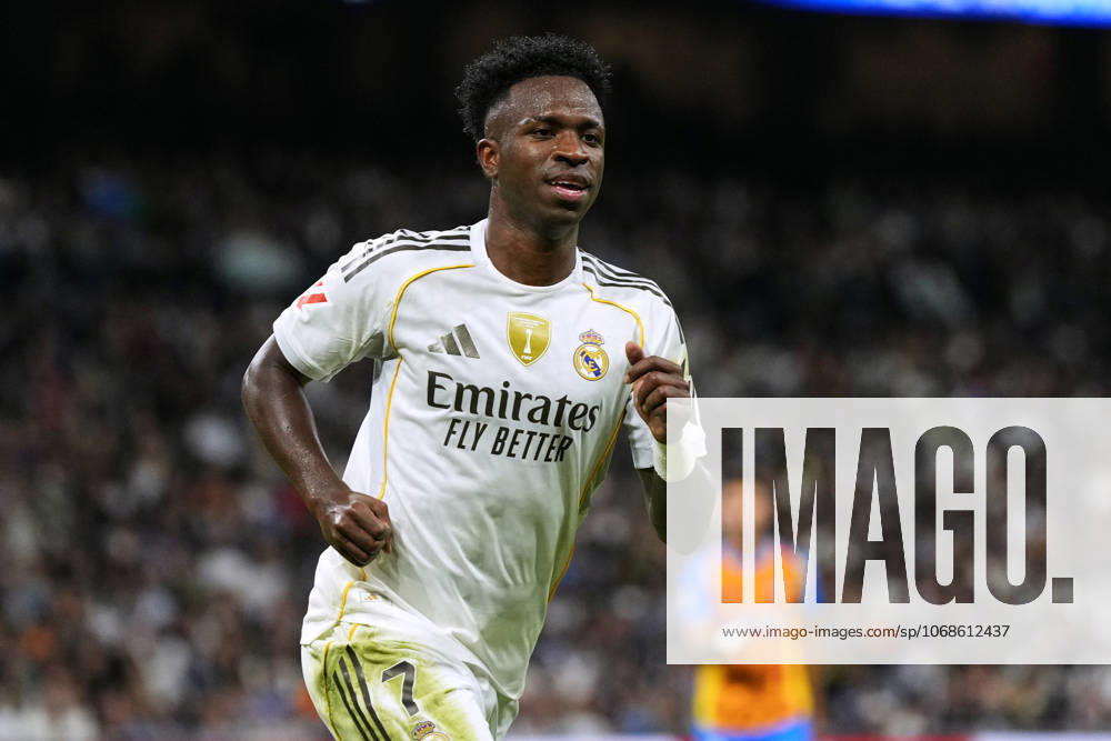 ESP: Real Madrid CF - Valencia CF. La Liga EA Sports. Date 11 Vinicius Junior of Real Madrid CF during the La Liga EA Sports match between Real Madrid CF and Valencia CF played at Santiago Bernabeu Stadium on November 1, 2025 in Madrid. kpng