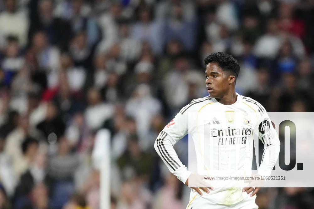 Real Madrid CF v Valencia CF - LaLiga EA Sports Endrick centre-forward of Real Madrid and Brazil during the La Liga EA Sports match between Real Madrid CF and Valencia CF at Estadio Santiago Bernabeu on November 1, 2025 in Madrid, Spain. Madrid Spain
