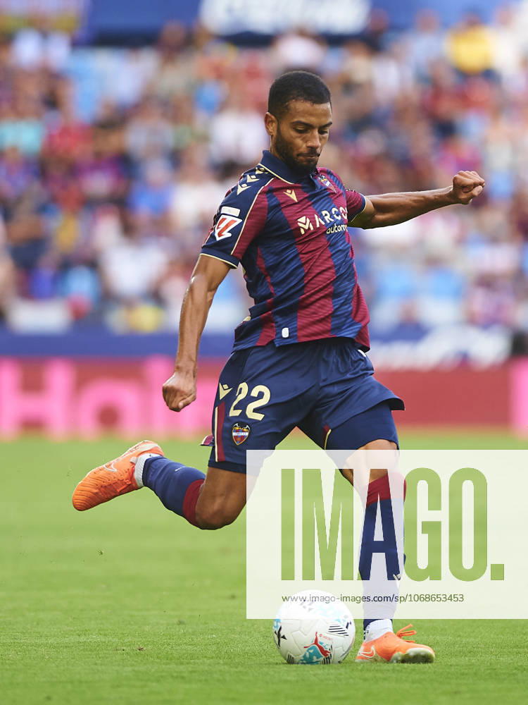Jeremy Toljan (Levante UD) during the LaLiga EA Sports match between Levante UD and RC Celta at Ciudad de Valencia on November 2, 2025 in Valencia, Spain. (Photo by Maria Jose Segovia DeFodi Images) Jeremy Toljan Levante UD during the LaLiga EA Sports match between Levante UD and RC Celta at Ciudad de Valencia on November 2, 2025 in Valencia, Spain Photo by Maria Jose Segovia DeFodi Images