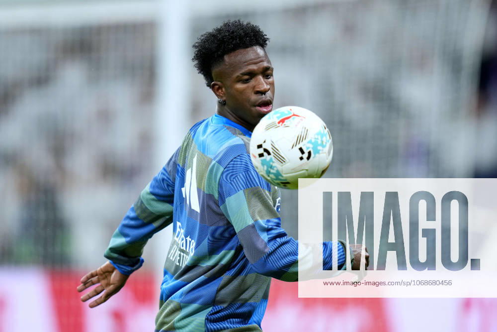 ESP: Real Madrid CF - Valencia CF. La Liga EA Sports. Date 11 Vinicius Junior of Real Madrid CF during the La Liga EA Sports match between Real Madrid CF and Valencia CF played at Santiago Bernabeu Stadium on November 1, 2025 in Madrid. kpng