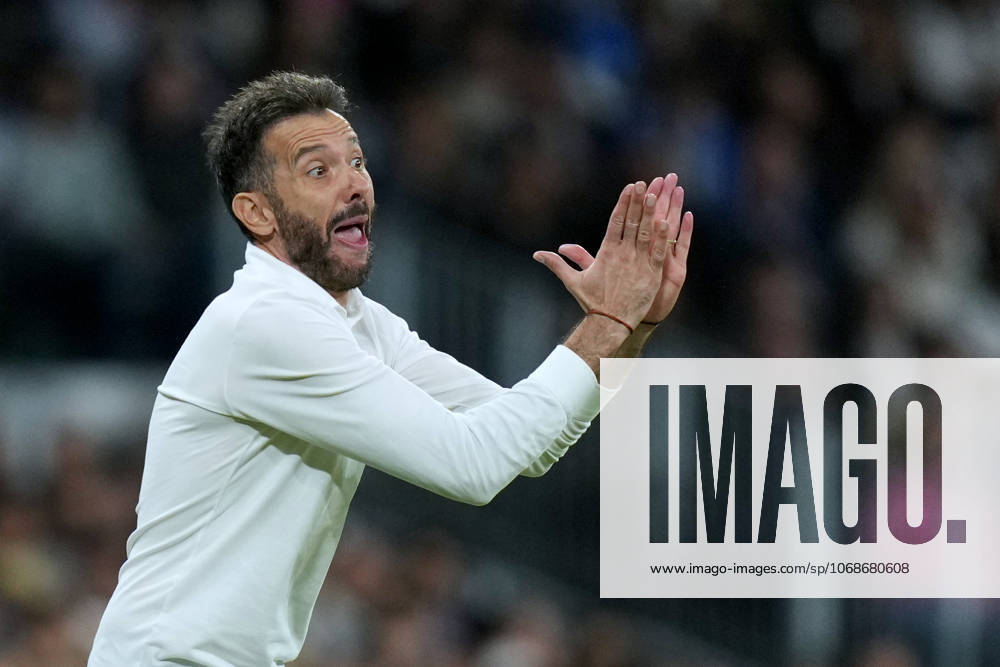 ESP: Real Madrid CF - Valencia CF. La Liga EA Sports. Date 11 Carlos Corberan head coach of Valencia CF during the La Liga EA Sports match between Real Madrid CF and Valencia CF played at Santiago Bernabeu Stadium on November 1, 2025 in Madrid. kpng