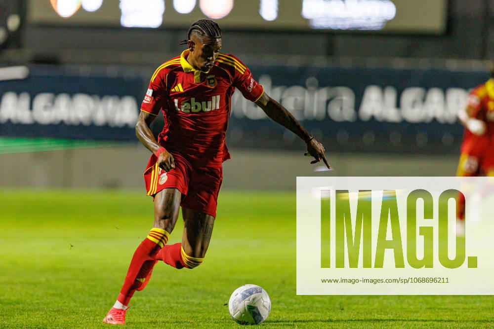 Andre Luiz seen during Liga Portugal game between teams of CF Estrela Amadora and Rio Ave FC at Estadio Jose Gomes (Maciej Rogowski Ball Raw Images) Amadora Estadio Jose Gomes Portugal