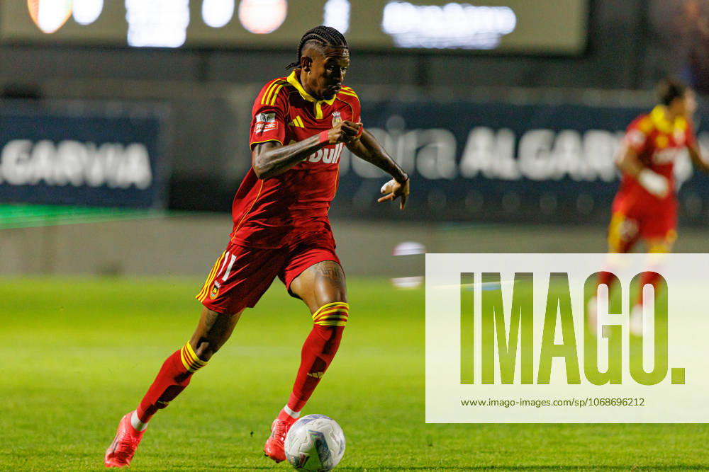 Andre Luiz seen during Liga Portugal game between teams of CF Estrela Amadora and Rio Ave FC at Estadio Jose Gomes (Maciej Rogowski Ball Raw Images) Amadora Estadio Jose Gomes Portugal