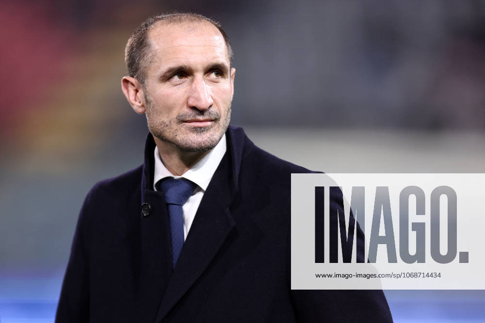 Us Cremonese vs Juventus Fc Former player Giorgio Chiellini looks on during the Serie A football match beetween Us Cremonese and Juventus Fc at Stadio Giovanni Zini on November 1 2025 in Cremona Italy . Cremona Stadio Giovanni Zini Italy