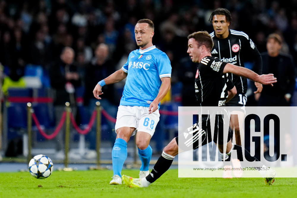 SSC Napoli v Eintracht Frankfurt - UEFA Champions League 2025 26 League Phase MD4 Stanislav Lobotka of SSC Napoli and Mario Gotze of Eintracht Frankfurt compete for the ball during the UEFA Champions League 2025 26 League Phase MD4 match between SSC Napoli and Eintracht Frankfurt at Stadio Diego Armando Maradona on November 4, 2025 in Neaples, Italy. Neaples Stadio Diego Armando Maradona Campania Italy