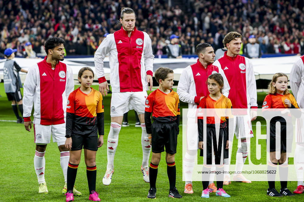 UEFA Champions League 2025 26 League Phase MD4 - AFC Ajax vs Galatasaray A.S., Netherlands Owen Wijndal of AFC Ajax and Wout Weghorst of AFC Ajax and Oscar Gloukh of AFC Ajax looks on during the UEFA Champions League 2025 26 League Phase MD4 match between AFC Ajax and Galatasaray A.S. at the Johan Cruijff ArenA in Amsterdam, Netherlands, November 05, 2025. Amsterdam Netherlands