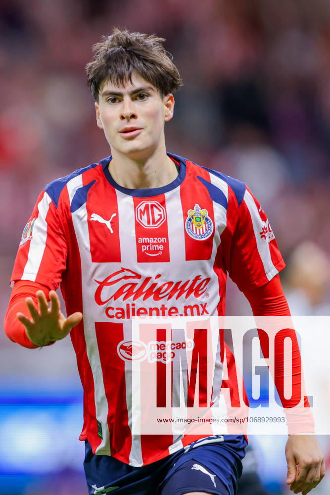 GUADALAJARA VS ATLAS - LIGA MX - 25 DE OCTUBRE 2025 ZAPOPAN, JALISCO, MEXICO. OCTOBER 25th: Armando Gonzalez 34 of Guadalajara celebrate his a goal during the J15 match between Guadalajara and Atlas of the A2025 tournament in the Liga MX, held at the Akron stadium, in Zapopan, Jalisco. (PHOTO BY FABIAN MEZA STRAFFONIMAGES IMAGO MANDATORY CREDIT EDITORIAL USE