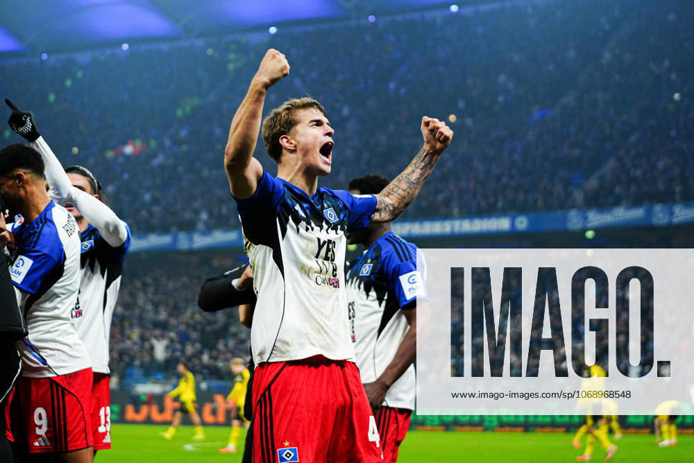 Goal celebration Luka Vuskovic Hamburger SV, 44 after scoring 1 1 Ransford Yeboah Koenigsdoerffer Hamburger SV, 11 GER, Hamburger SV vs Borussia Dortmund, Football, 1 Bundesliga, Matchday 10, Season 2025 2026, 08 11 2025 DFL REGULATES PROHIBIT ANY USE OF PHOTOGRAPHS AS IMAGE SEQUENCES AND OR QUASI VIDEO GER, Hamburger SV vs Borussia Dortmund, Football, 1 Bundesliga, Matchday 10, Season 2025 2026, 08 11 2025 Hamburg