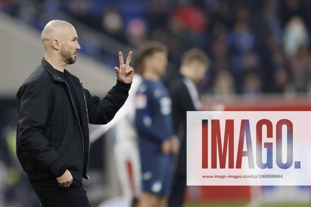 F l n r Coach Christian Ilzer TSG 1899 Hoffenheim 08 11 2025, Football, Bundesliga, TSG Hoffenheim RB Leipzig, GER, Sinnsheim, PreZero Arena, DFL REGULATIONS PROHIBIT ANY USE OF PHOTOGRAPHS AS IMAGE SEQUENCES AND OR QUASI VIDEO