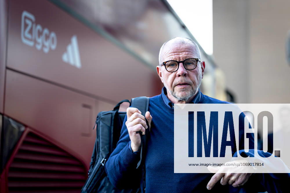 AFC Ajax Amsterdam trainer Fred Grim during the match FC Utrecht vs AFC Ajax Amsterdam at the Galgenwaard stadium for the Dutch Vriendenloterij Eredivisie season 2025-2026 in UTRECHT, Netherlands on 9 november 2025, (photo by Marcel van Dorst EYE4images DeFodi Images) AFC Ajax Amsterdam trainer Fred Grim during the match FC Utrecht vs AFC Ajax Amsterdam at the Galgenwaard stadium for the Dutch Vriendenloterij Eredivisie season 2025 2026 in UTRECHT, Netherlands on 9 november 2025, photo by Marcel van Dorst EYE4images DeFodi Images