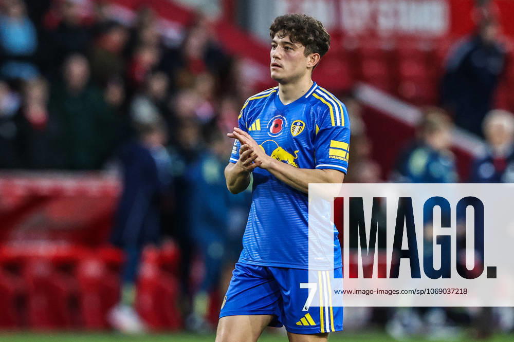 Premier League Nottingham Forest v Leeds United Daniel James of Leeds United applauds the fans after the game during the Premier League match Nottingham Forest vs Leeds United at City Ground, Nottingham, United Kingdom, 9th November 2025 (Photo by Alfie Cosgrove News Images) Nottingham City Ground Nottinghamshire United Kingdom