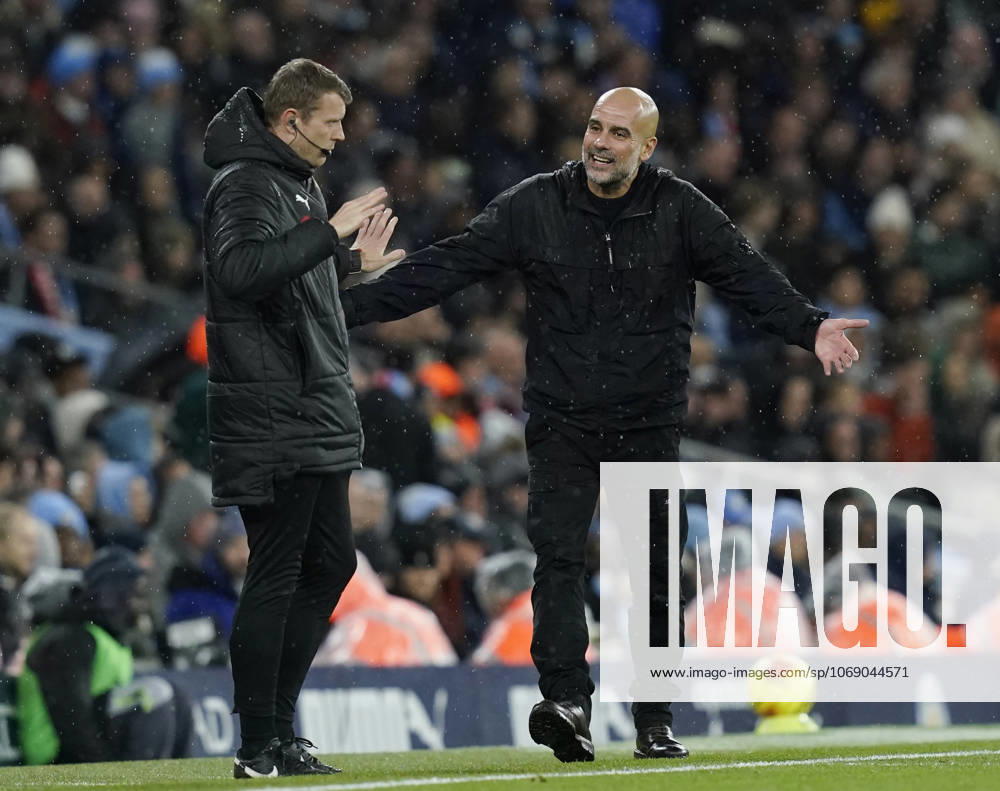 Manchester, England, 9th November 2025. Pep Guardiola coach of Manchester City questions the fourth official during the Manchester City vs Liverpool Premier League match at the Etihad Stadium, Manchester. Picture credit should read: Andrew Yates Sportimage . SPI_055_AY_Man_City_Liverpool SPI-4280-0055