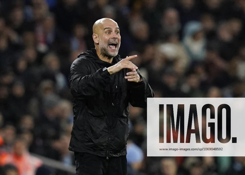 Manchester, England, 9th November 2025. Pep Guardiola coach of Manchester City sends out instructions during the Manchester City vs Liverpool Premier League match at the Etihad Stadium, Manchester. Picture credit should read: Andrew Yates Sportimage . SPI_083_AY_Man_City_Liverpool SPI-4280-0079