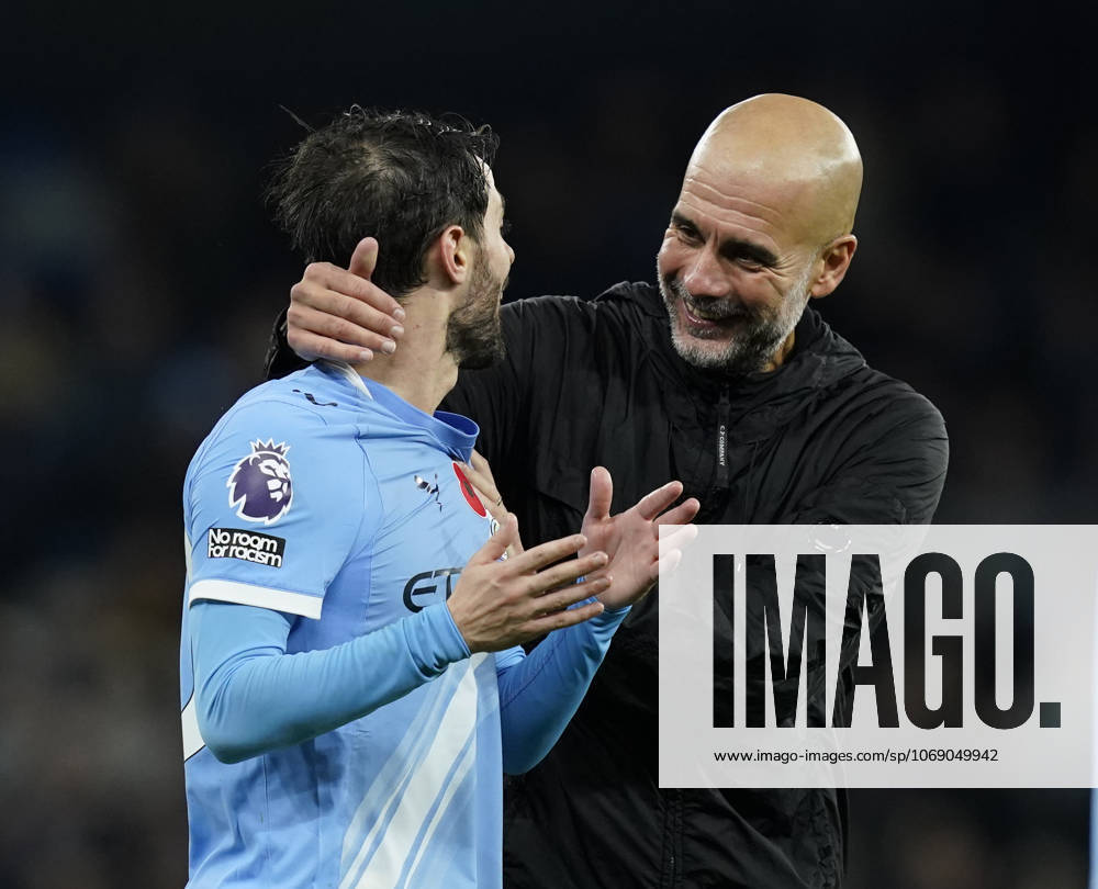 Manchester, England, 9th November 2025. Pep Guardiola coach of Manchester City and Bernardo Silva of Manchester City during the Manchester City vs Liverpool Premier League match at the Etihad Stadium, Manchester. Picture credit should read: Andrew Yates Sportimage . SPI_090_AY_Man_City_Liverpool SPI-4280-0087