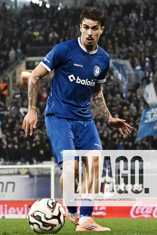 Gent s Tiago Araujo pictured in action during a soccer match between KAA Gent and KRC Genk, Sunday 09 November 2025 in Gent, on day 14 of the 2025-2026 Jupiler Pro League first division of the Belgian championship. MAARTENxSTRAETEMANS x140467966x