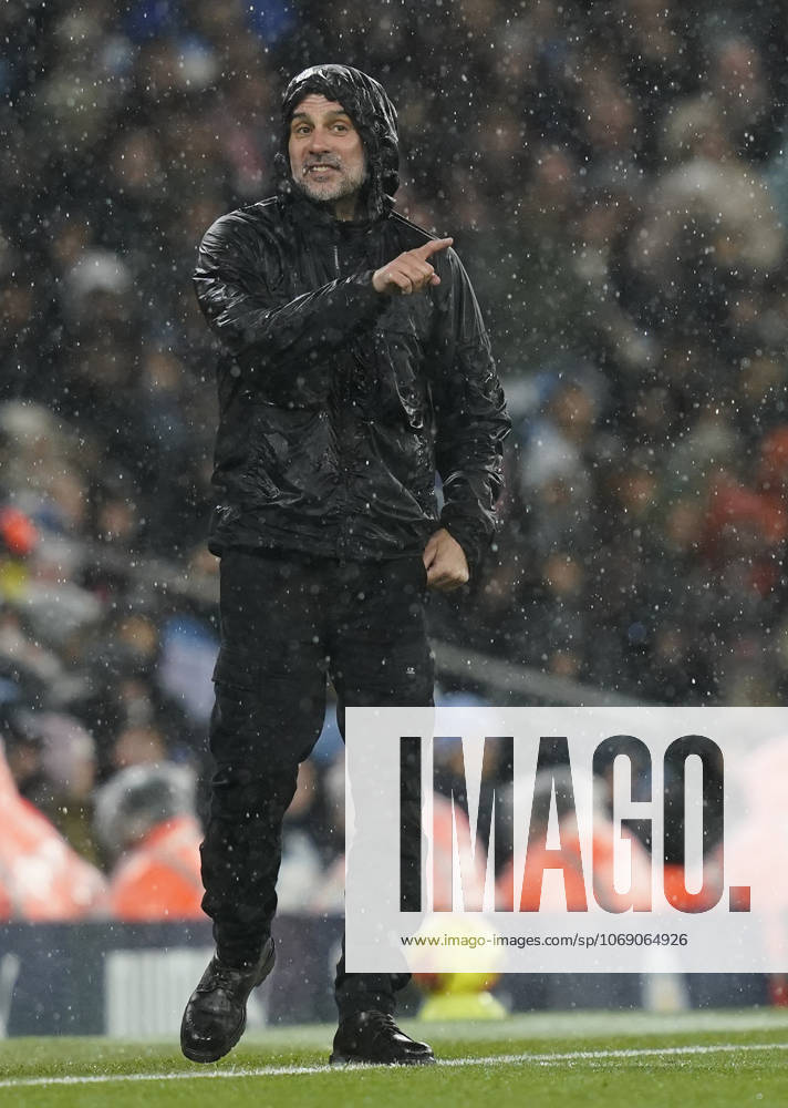 Manchester, England, 9th November 2025. Pep Guardiola coach of Manchester City during the Manchester City vs Liverpool Premier League match at the Etihad Stadium, Manchester. Picture credit should read: Andrew Yates Sportimage . SPI_112_AY_Man_City_Liverpool SPI-4280-0101