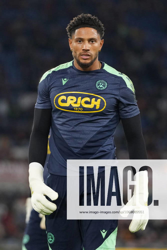Maduka Okoye of Udinese Calcio during the Serie A 2025 2026 football match between AS Roma and Udinese Calcio at Stadio Olimpico in Rome (Italy), November 9, 2025. antoniettaxbaldassarre