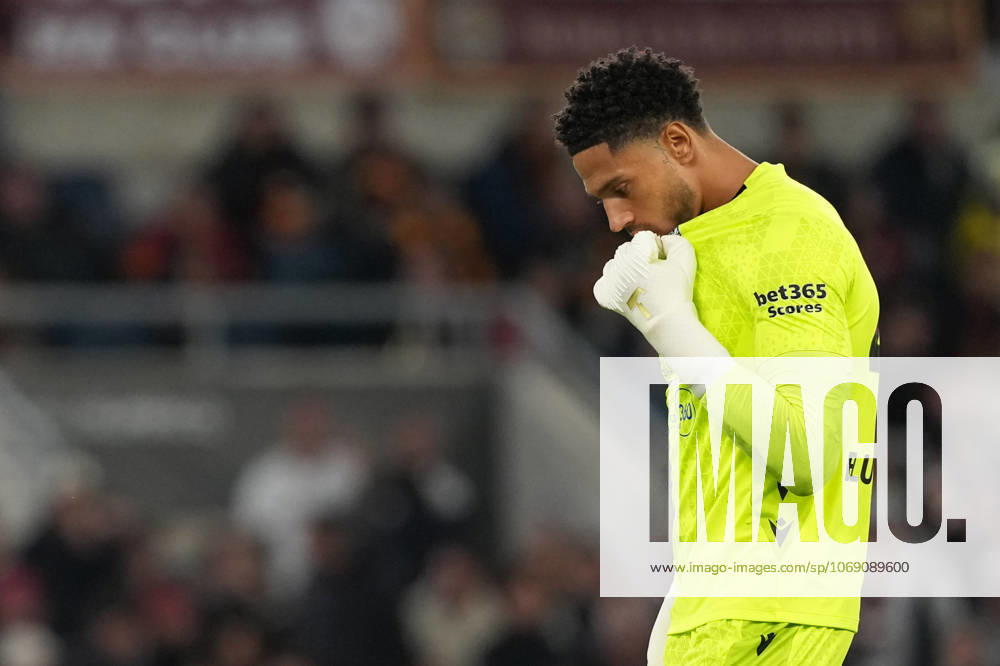 Maduka Okoye of Udinese Calcio during the Serie A 2025 2026 football match between AS Roma and Udinese Calcio at Stadio Olimpico in Rome (Italy), November 9, 2025. antoniettaxbaldassarre