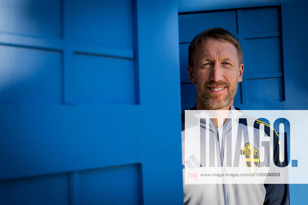 Head coach Graham Potter of the Swedish national football team poses for a portrait during a press event on November 10, 2025 in Estepona Photo Joel Marklund BILDBYRAN kod JM JM0745 bbeng fotboll football soccer fotball vm kval fifa world cup qualifier pressträff sverige sweden sverige a porträtt