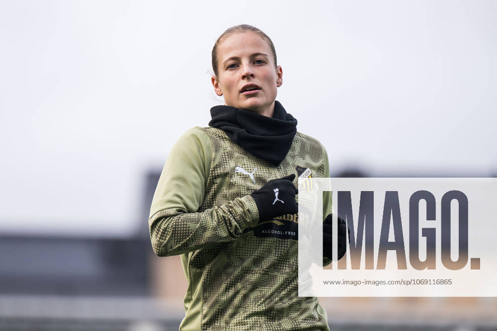 Anna Anvegard during a training session with Häcken on November 11, 2025 in Gothenburg Photo Mathias Bergeld BILDBYRAN kod MB MB1235 fotboll football soccer fotball europa cup träning practice training häcken uefa womens europa cup dam bbeng