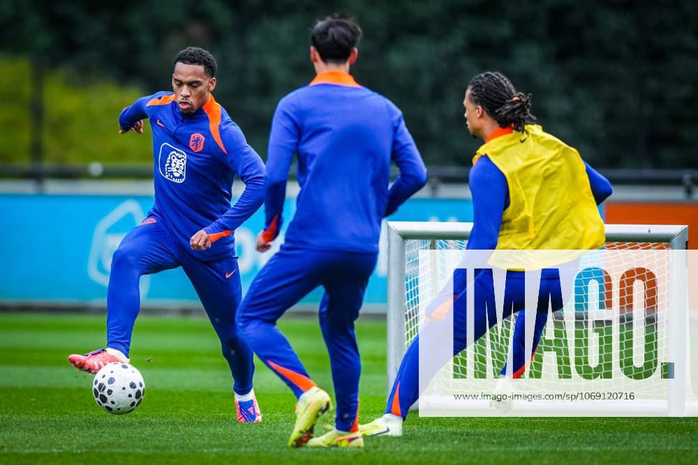 , KNVB Campus , season 2025 2026 , Dutch International football , Training session Netherlands , picture shows Netherlands player Jurien Timber Training session Netherlands 11-11-2025 x31986245x