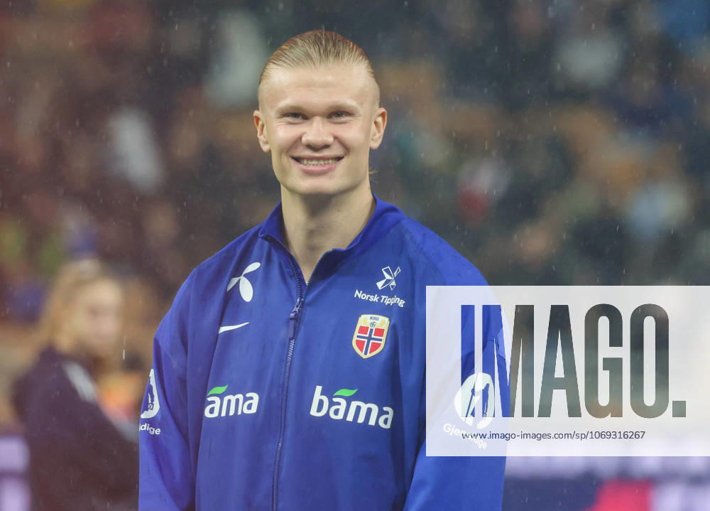 2026 FIFA World Cup, WM, Weltmeisterschaft, Fussball Qualifiers: Italy vs. Norway World Cup Qualifiers, Group I, Italy vs. Norway. Pictured: Erling Haaland (Norway). in Milan Nov 16th 2025, Credit:Fabio Sasso Avalon Italy, Lombardia, Milan