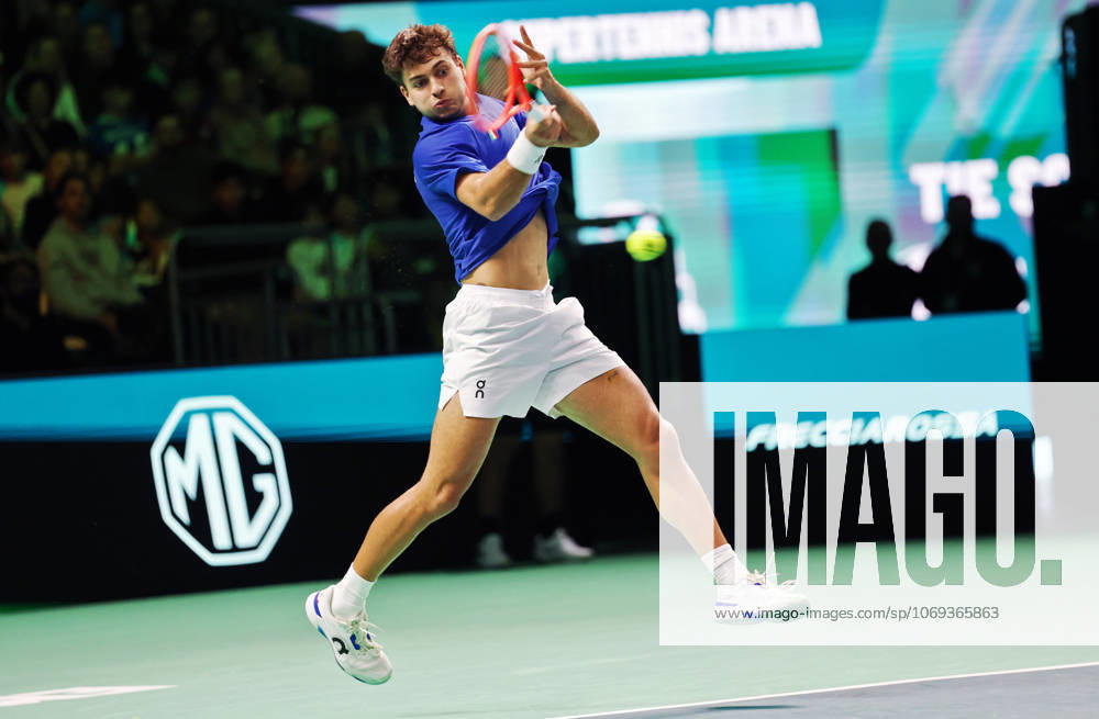 TENNIS - Davis Cup Final 8 BOLOGNA,ITALY,19.NOV.25 - TENNIS - ITF Davis Cup, Final 8, Italy vs Austria. Image shows Flavio Cobolli (ITA). GEPAxpictures xMatthiasxHauer