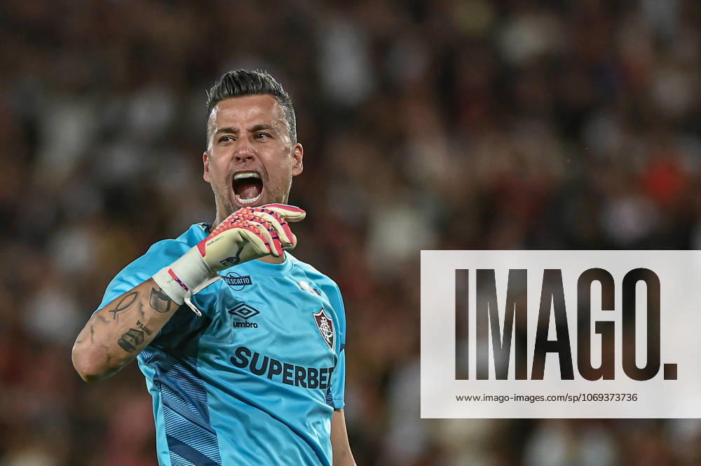 Match valid for the 2025 Brazilian Championship between Fluminense and Flamengo Fabio, a player for Fluminense, during a match against Flamengo, valid for the 2025 Brazilian Championship, at the Maracana Stadium, on the evening of Wednesday, the 19th. RIO DE JANEIRO RJ BRAZIL