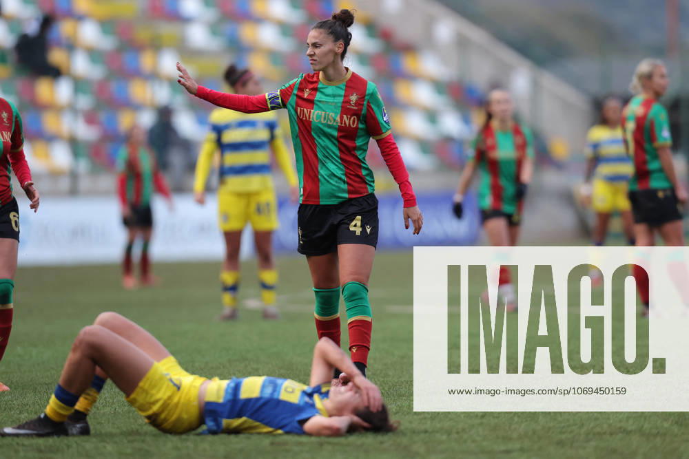 CALCIO - Serie A Femminile - Ternana Women vs Parma Calcio Pacioni Eledonora (Ternana) during Italian women s series A, match Ternana Women vs Parma Calcio 22 November 2025 at the Moreno Gubbiotti stadiumin Narni Italy (Photo by Luca Marchetti LiveMedia) during Ternana Women vs Parma Calcio, Italian football Serie A Women match in Narni (TR), Italy, November 22 2025 Narni (TR) Italy