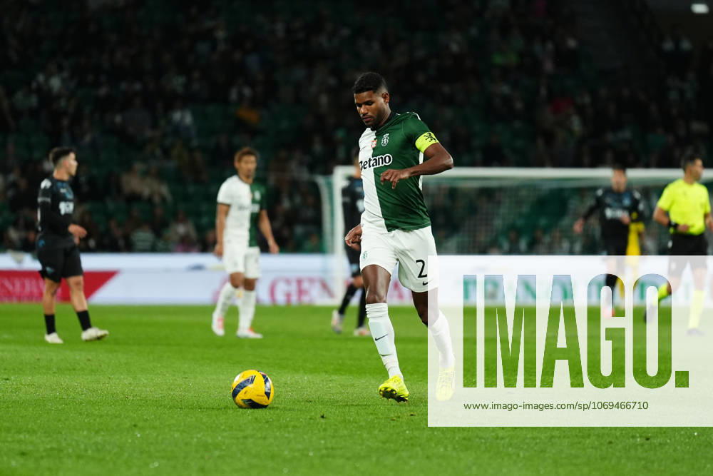 Taca de Portugal - Sporting CP v AC Marinhense (Foto: Joao Alvarinhas Avant Sports) Matheus Reis do Sporting CP durante a partida entre o Sporting CP e o AC Marinhense, a contar para a Taca de Portugal no Estadio Jose Alvalade - Novembro 22, 2025 - Lisboa, Portugal. (Foto: Joao Alvarinhas Avant Sports) Lisboa Estadio Jose Alvalade Portugal