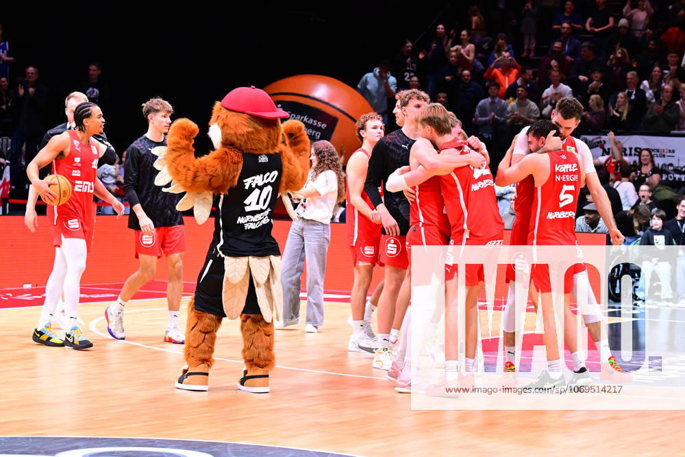 Basketball Season 2025 2026 2 Bundesliga Pro A 10 Matchday Nuremberg Falcons Basketball Club NBC BBC Bayreuth AlSch Falcons Nuremberg celebrate a narrow victory in the end
