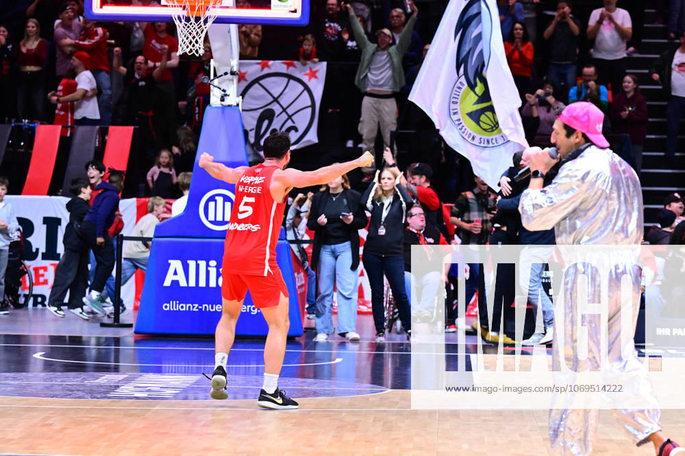 Basketball Season 2025 2026 2 Bundesliga Pro A 10 Matchday Nuremberg Falcons Basketball Club NBC BBC Bayreuth AlSch Tim Köpple Koepple 5, Nuremberg Falcons BC NBC rejoices after the end and the derby victory