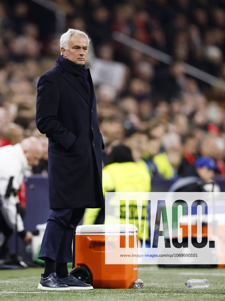 AMSTERDAM - SL Benfica coach Jose Mourinho during the Champions League match between AFC Ajax and SL Benfica at the Johan Cruijff ArenA on November 25, 2025, in Amsterdam, Netherlands. ANP HOLLANDSE HOOGTE MAURICE VAN STEEN UEFA Champions League Matchday 5 2025-2026 ANPxSportx xMauricexvanxSteenxIVx 543058930 originalFilename: 543058930