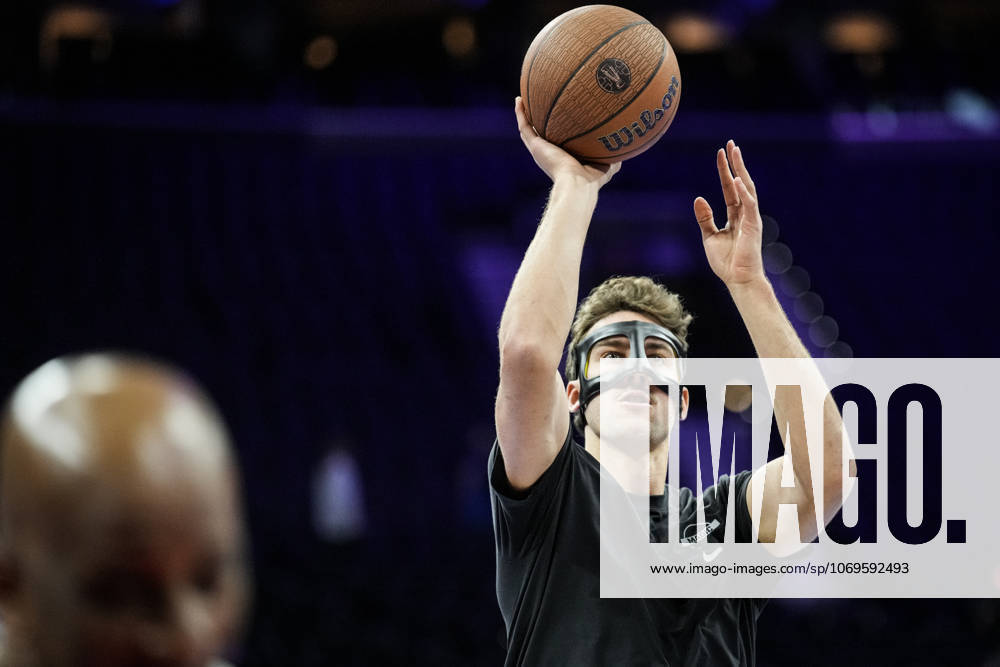 Philadelphia 76ers v Orlando Magic PHILADELPHIA, UNITED STATES - NOVEMBER 25: Franz Wagner of Orlando Magic warms up ahead of the 2025-26 Emirates NBA, Basketball Herren, USA Cup game between the Orlando Magic and Philadelphia 76ers at Xfinity Mobile Arena on November 25, 2025 in Philadelphia, United States. Wolfgang Schwan Anadolu Philadelphia United States. Editorial use only. Please get in touch for any other usage.