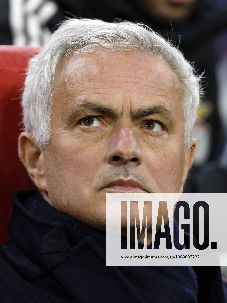 AMSTERDAM - SL Benfica coach Jose Mourinho during the Champions League match between AFC Ajax and SL Benfica at the Johan Cruijff ArenA on November 25, 2025, in Amsterdam, Netherlands. ANP HOLLANDSE HOOGTE MAURICE VAN STEEN UEFA Champions League Matchday 5 2025-2026 ANPxSportx xMauricexvanxSteenxIVx 543124045 originalFilename: 543124045