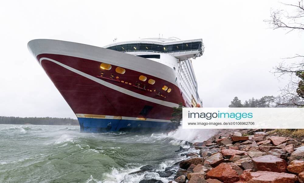 The Viking Line cruise ship Viking Grace has run aground with some 300 passengers in south of Mariehamn, the Åland islands, Finland, on November 21, 2020. According to the Coast Guard, no injuries or oil injuries have occurred. There is no immediate danger for passengers. Maarianhamina Finland