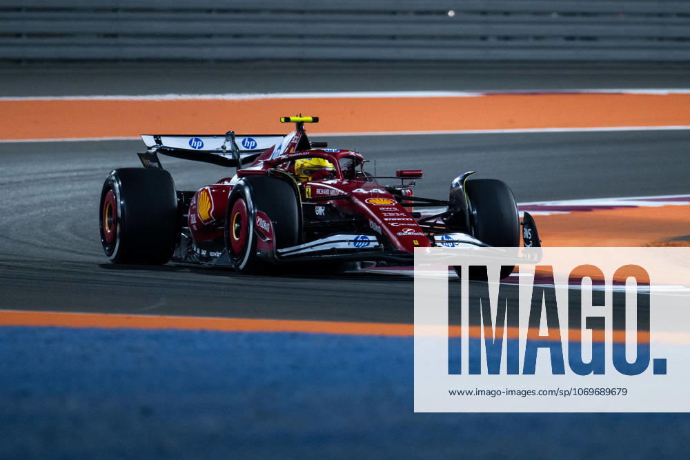 Lewis Hamilton Scuderia Ferrari HP, Great Britain, 44 in SF 25, QTR, Formula 1 World Championship, Qatar Grand Prix, Lusail International Circuit, Free Practice, 28 11 2025 QTR, Formula 1 World Championship, Qatar Grand Prix, Lusail International Circuit, 28 11 2025 Lusail