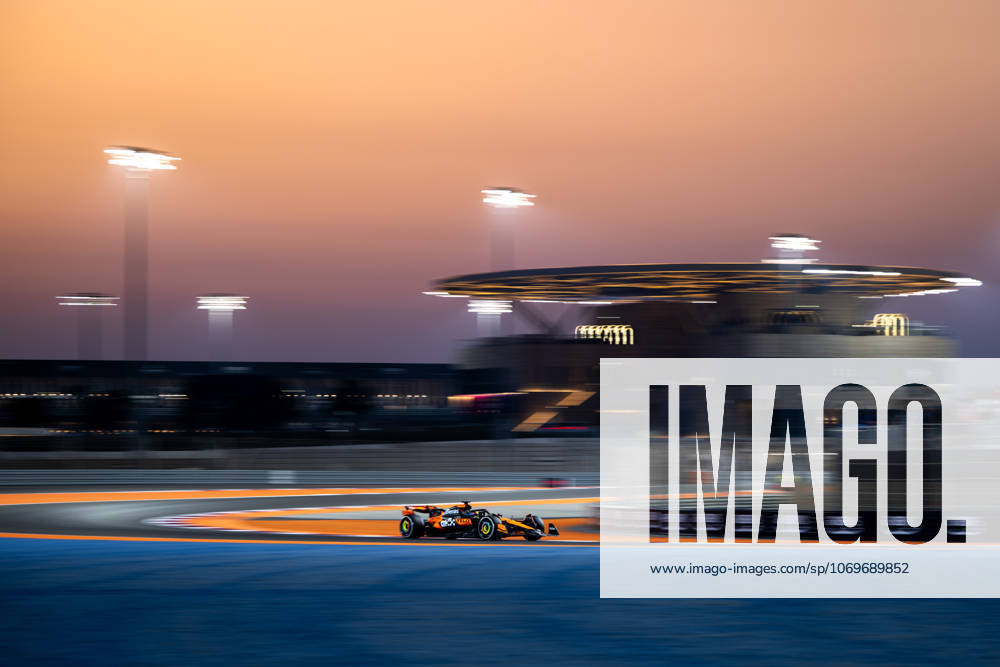 Oscar Piastri McLaren Formula 1 Team, Australia, 81 in MCL39, QTR, Formula 1 World Championship, Qatar Grand Prix, Lusail International Circuit, Free Practice, 28 11 2025 QTR, Formula 1 World Championship, Qatar Grand Prix, Lusail International Circuit, 28 11 2025 Lusail
