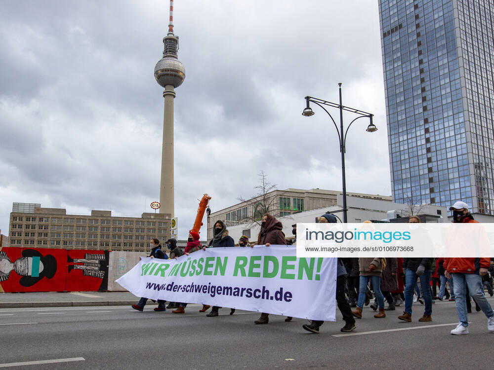 Silence march through Berlin on 22 November 2020 in Berlin On 22 November the so-called silent march took place in several German cities, also